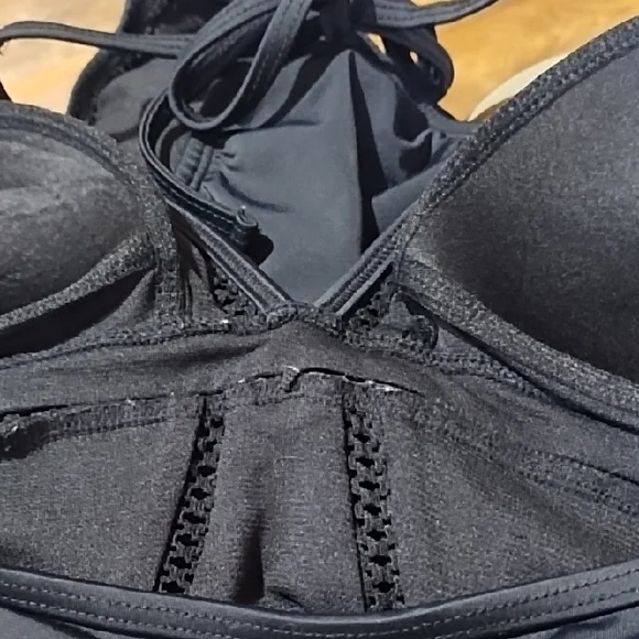 Time and Tru Black One Piece Swimsuit VGC Medium - Picture 9 of 10
